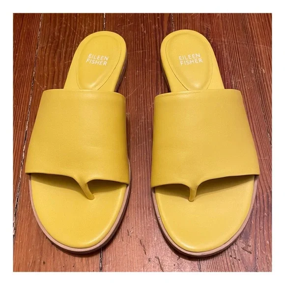 Eileen Fisher Edge Leather Thong Slide Sandals in Butter Yellow 7.5 - Picture 9 of 12